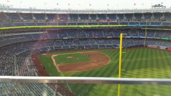Yankee Stadium, section: 407B, row: 1, seat: 18