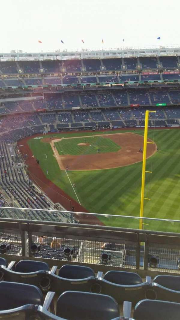 Yankee Stadium, section: 407B, row: 4, seat: 9