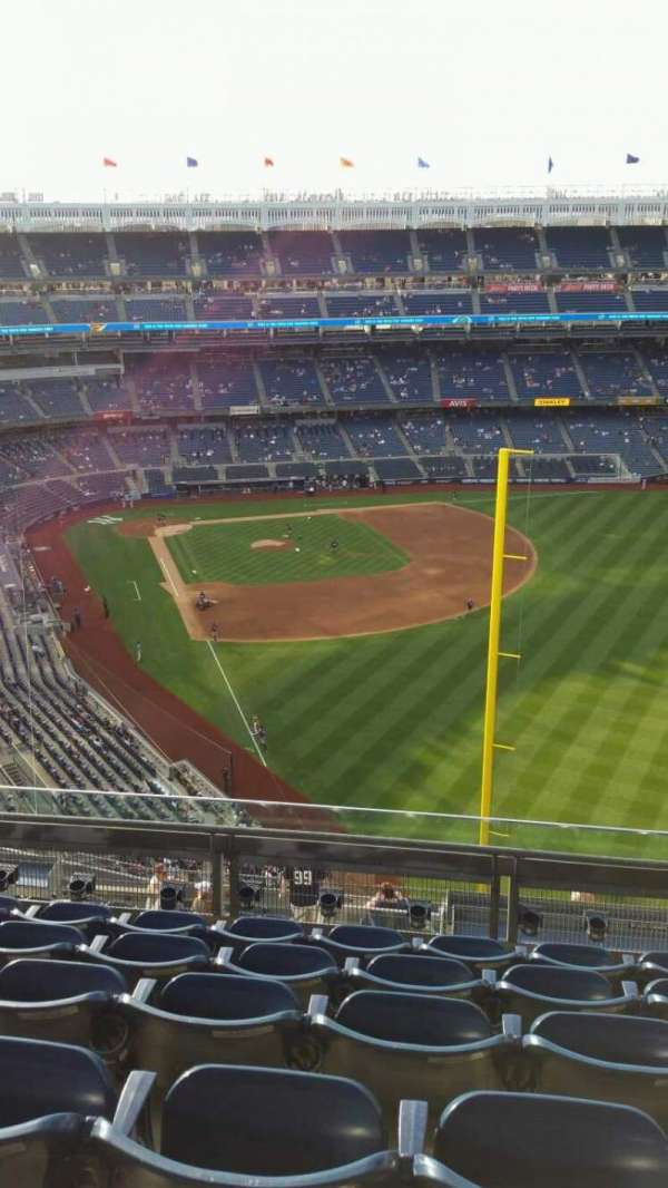 Yankee Stadium, section: 407B, row: 6, seat: 6