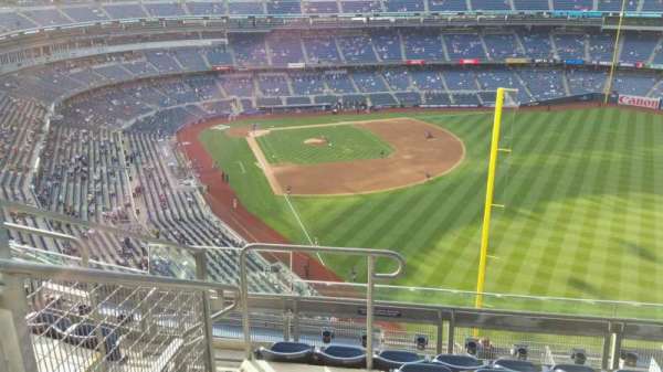 Yankee Stadium, section: 407B, row: 6, seat: 17