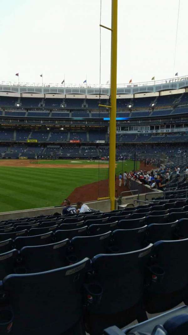 Yankee Stadium, section: 132, row: 10, seat: 17