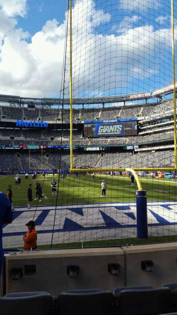 MetLife Stadium, section: 126, row: 4, seat: 22