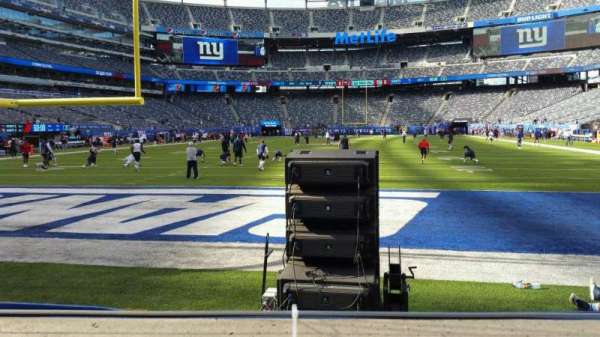 MetLife Stadium, section: 124, row: 1, seat: 18