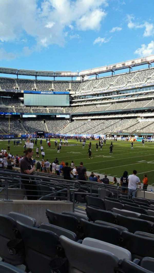 MetLife Stadium, section: 133, row: 13, seat: 10