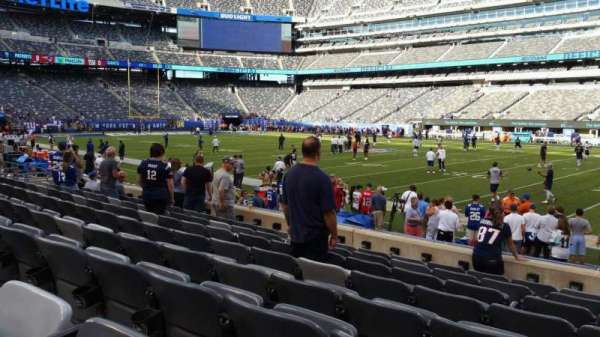 MetLife Stadium, section: 135, row: 8, seat: 5