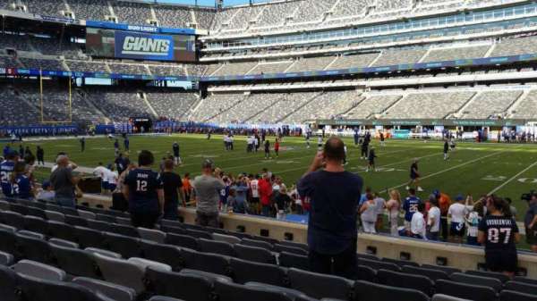 MetLife Stadium, section: 135, row: 8, seat: 9