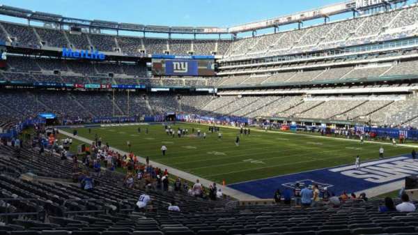 MetLife Stadium, section: 131, row: 27, seat: 15