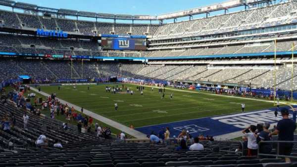 MetLife Stadium, section: 131, row: 27, seat: 8