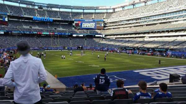 MetLife Stadium, section: 129, row: 15, seat: 20
