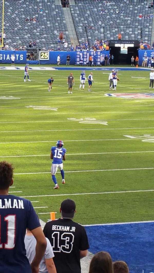 MetLife Stadium, section: 129, row: 15, seat: 24