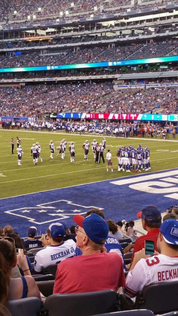 MetLife Stadium, section: 129, row: 15, seat: 25