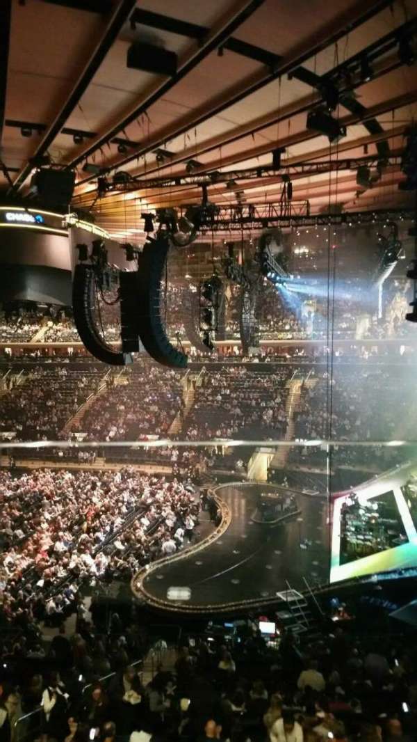 Madison Square Garden, section: 213, row: 1, seat: 8