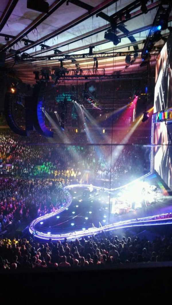 Madison Square Garden, section: 213, row: 1, seat: 9