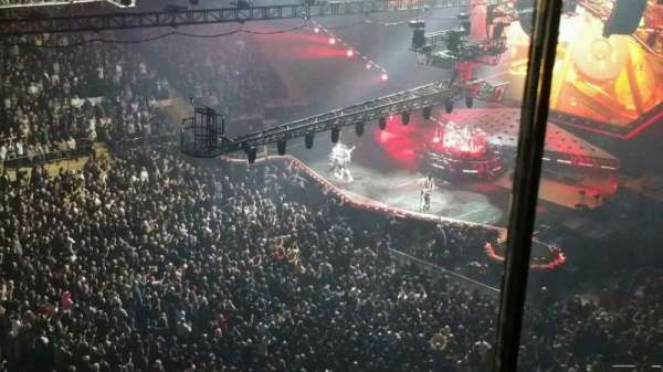 Madison Square Garden, section: 311, row: 1, seat: 6