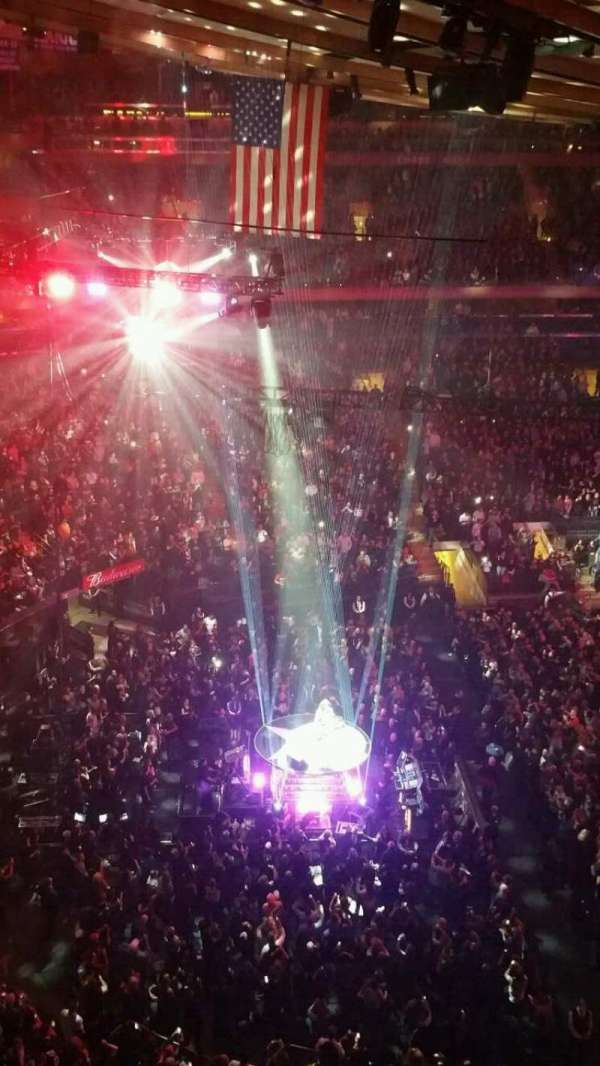 Madison Square Garden, section: 311, row: 1, seat: 6
