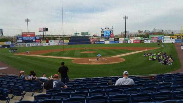 Frawley Stadium, section: H, row: 1, seat: 8