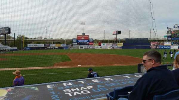 Frawley Stadium, section: 8, row: 4, seat: 1