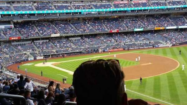Yankee Stadium, section: 210, row: 22, seat: 19