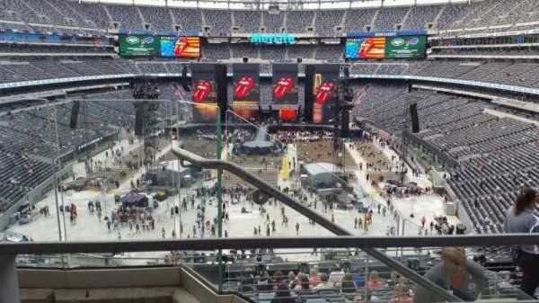 MetLife Stadium, section: 225B, row: 3, seat: 25
