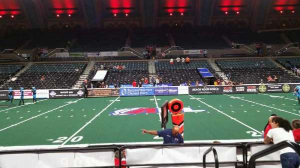 Boardwalk Hall, section: 105, row: HH, seat: 18