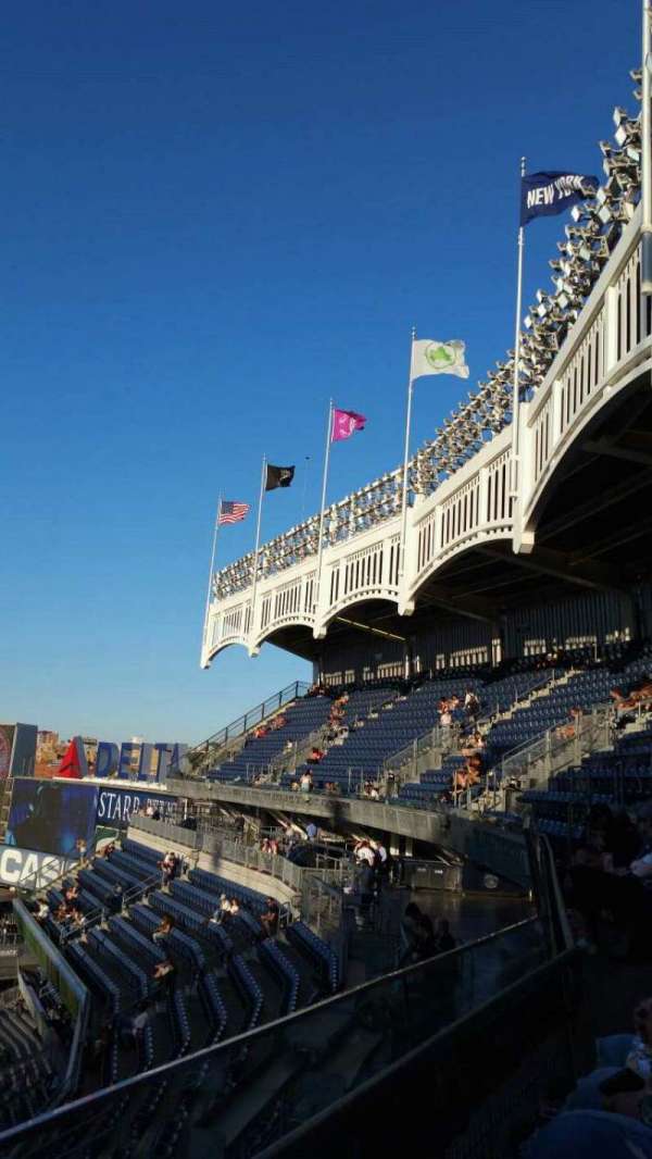 Yankee Stadium, section: 409, row: 1, seat: 9