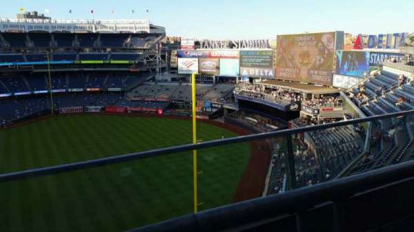 Yankee Stadium, section: 409, row: 1, seat: 9