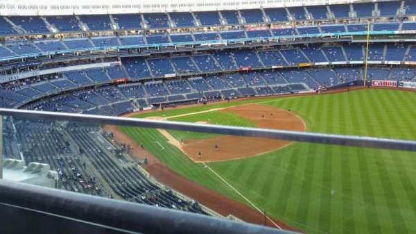 Yankee Stadium, section: 409, row: 1, seat: 9