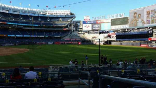 Yankee Stadium, section: 112, row: 7, seat: 1