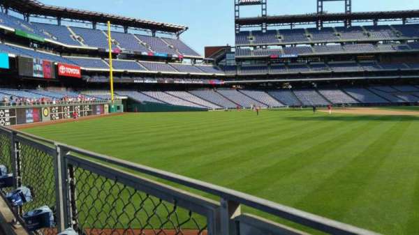 Citizens Bank Park, section: 147, row: 4, seat: 12