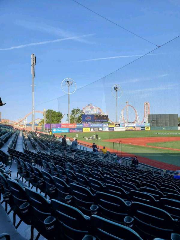 Maimonides Park, section: 5, row: Q, seat: 2