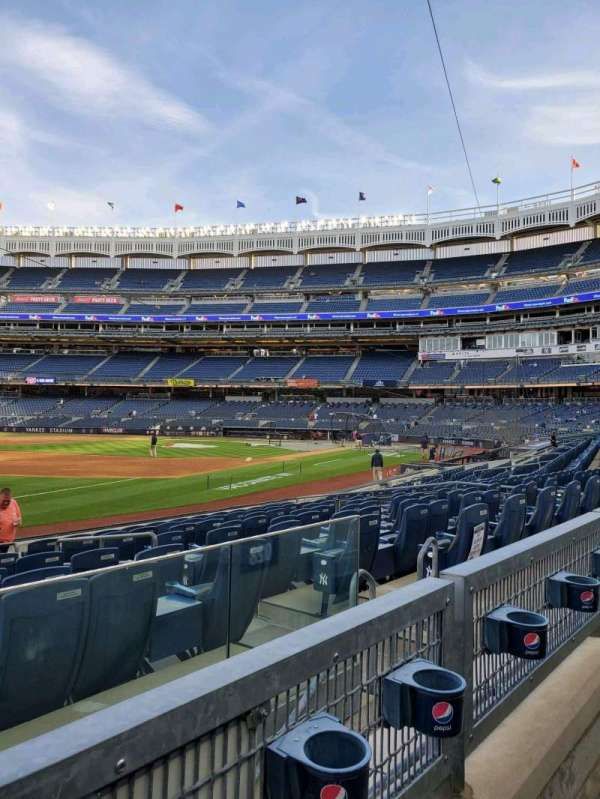 Yankee Stadium, section: 128, row: 1, seat: 9
