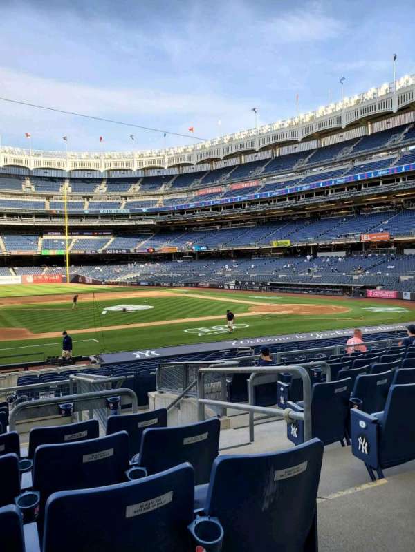 Yankee Stadium, section: 125, row: 9, seat: 3