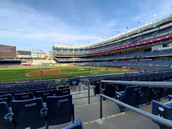 Yankee Stadium, section: 125, row: 9, seat: 1