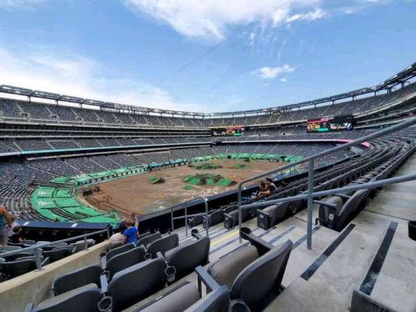 MetLife Stadium, section: 245C, row: 6, seat: 3