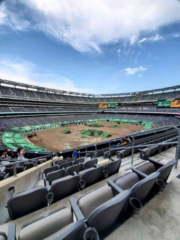 MetLife Stadium, section: 245C, row: 7, seat: 4