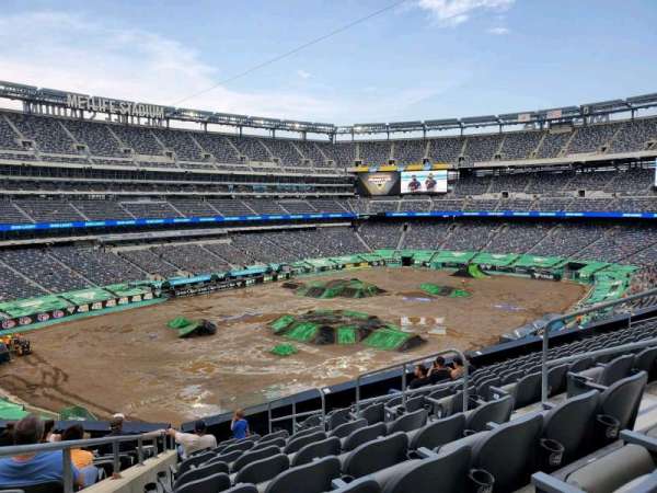 MetLife Stadium, section: 245C, row: 10, seat: 7