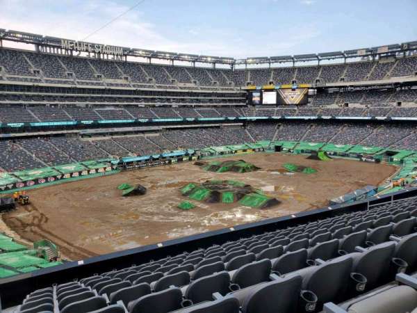 MetLife Stadium, section: 244, row: 10, seat: 24