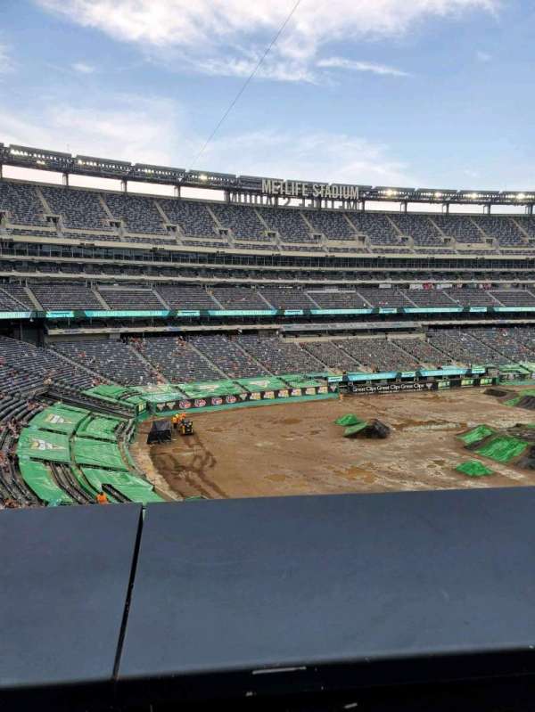 MetLife Stadium, section: 244, row: 1, seat: 19