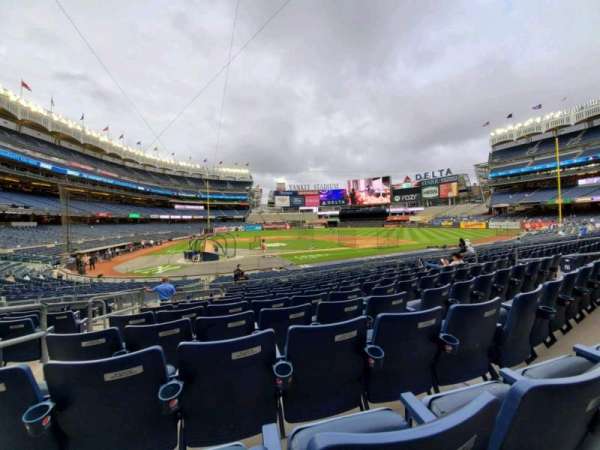 Yankee Stadium, section: 117B, row: 11, seat: 9