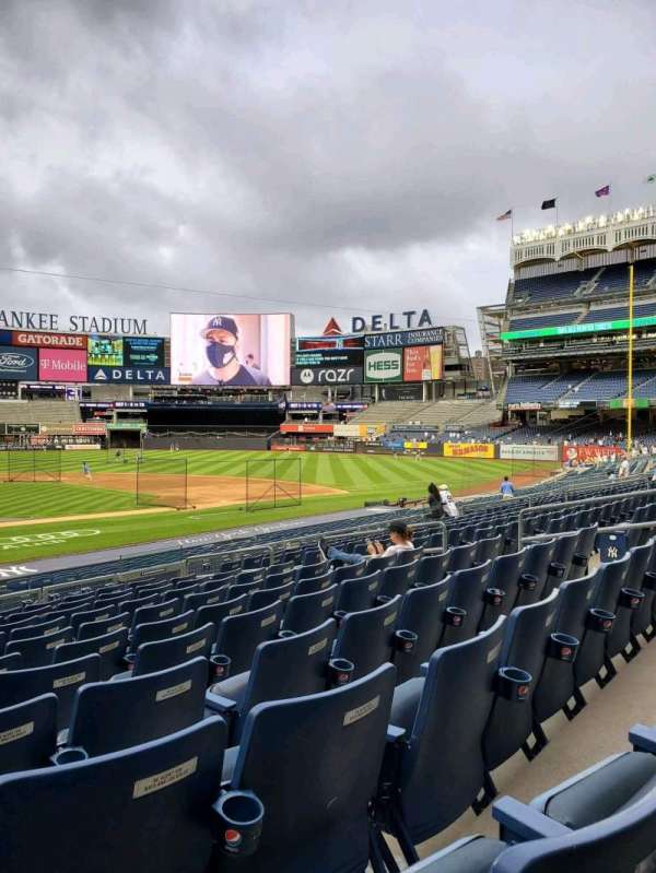 Yankee Stadium, section: 117B, row: 11, seat: 8