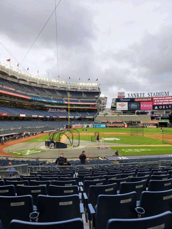 Yankee Stadium, section: 117B, row: 11, seat: 6