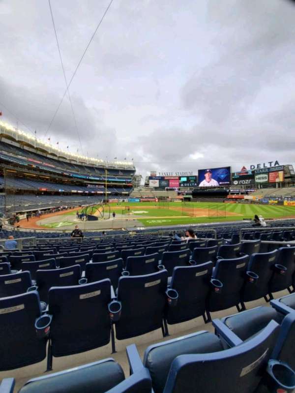 Yankee Stadium, section: 117B, row: 11, seat: 4