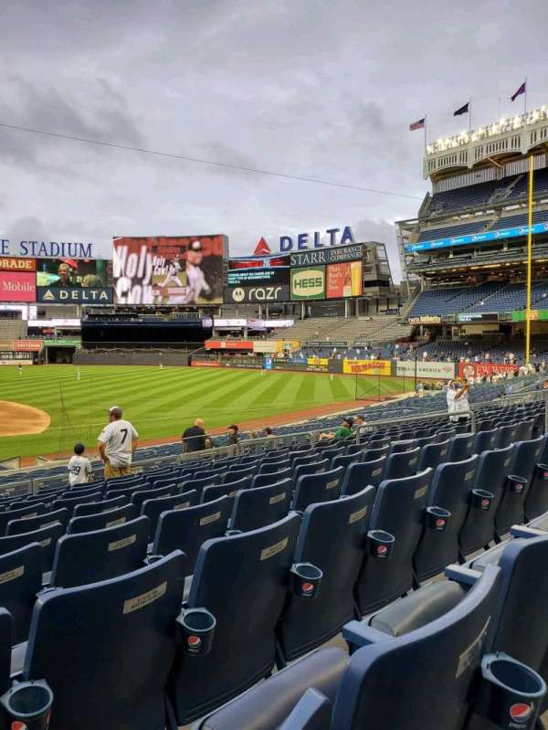 Yankee Stadium, section: 115, row: 10, seat: 14