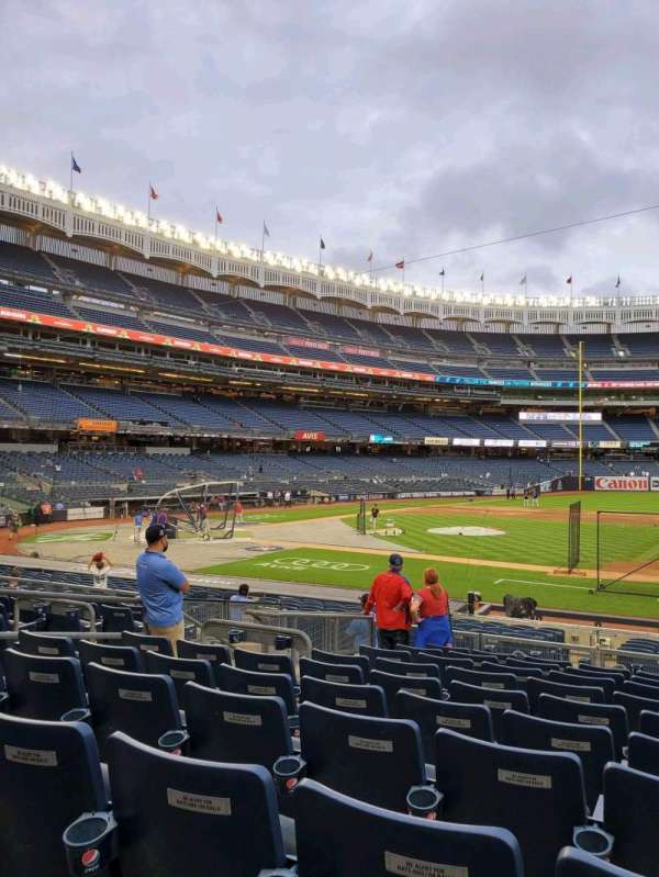 Yankee Stadium, section: 115, row: 10, seat: 7