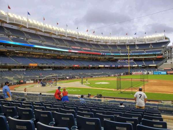 Yankee Stadium, section: 115, row: 10, seat: 1