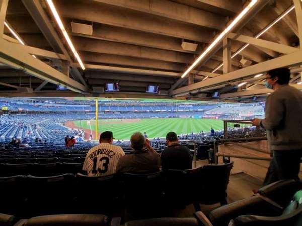 Yankee Stadium, section: 107, row: 21, seat: 4