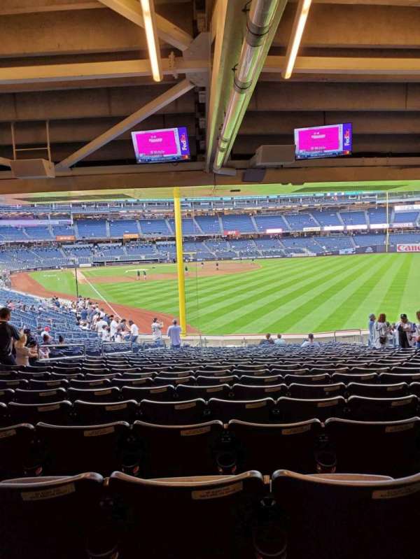 Yankee Stadium, section: 107, row: 21, seat: 12