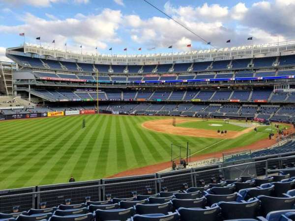 Yankee Stadium, section: 231, row: 7, seat: 11