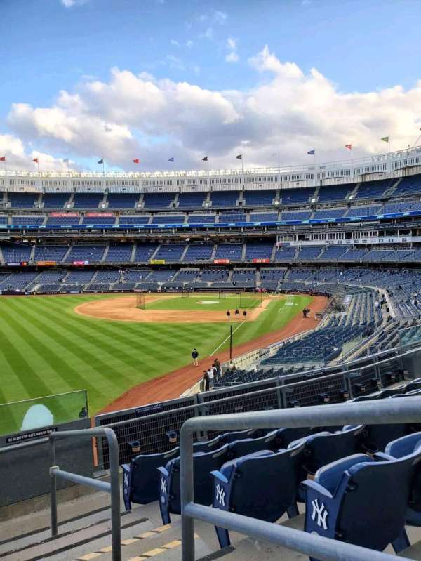 Yankee Stadium, section: 232B, row: 6, seat: 1
