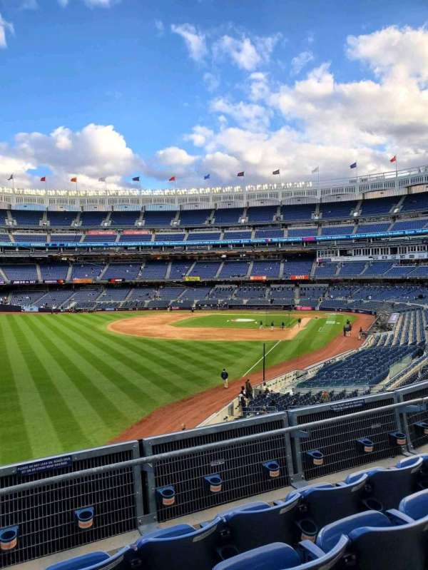Yankee Stadium, section: 232A, row: 4, seat: 13